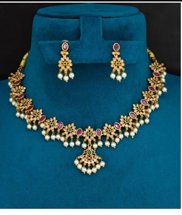 Traditional Ruby and Emerald Floral Short Necklace Set