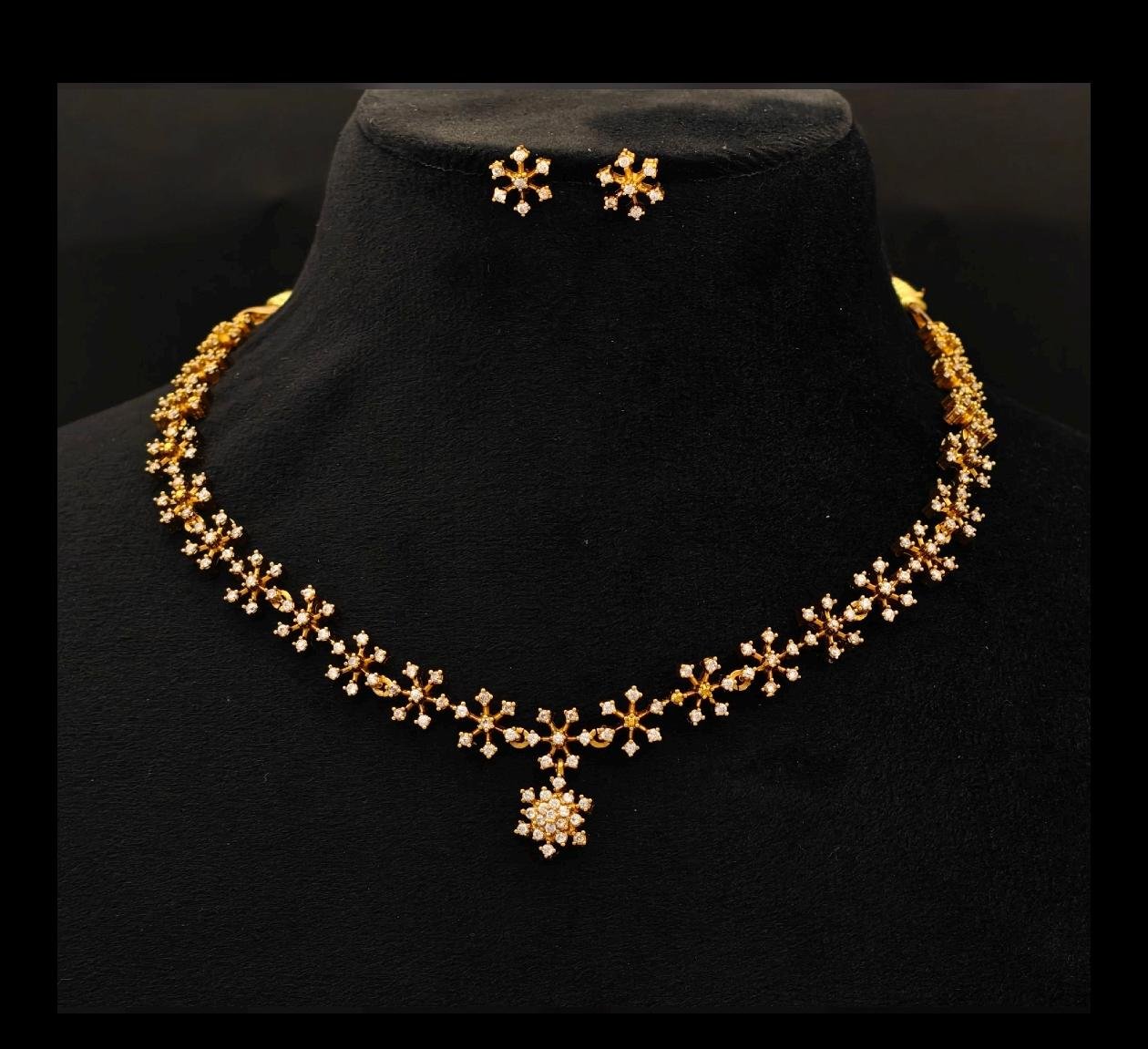Elegant Floral CZ Diamond Short Necklace Set